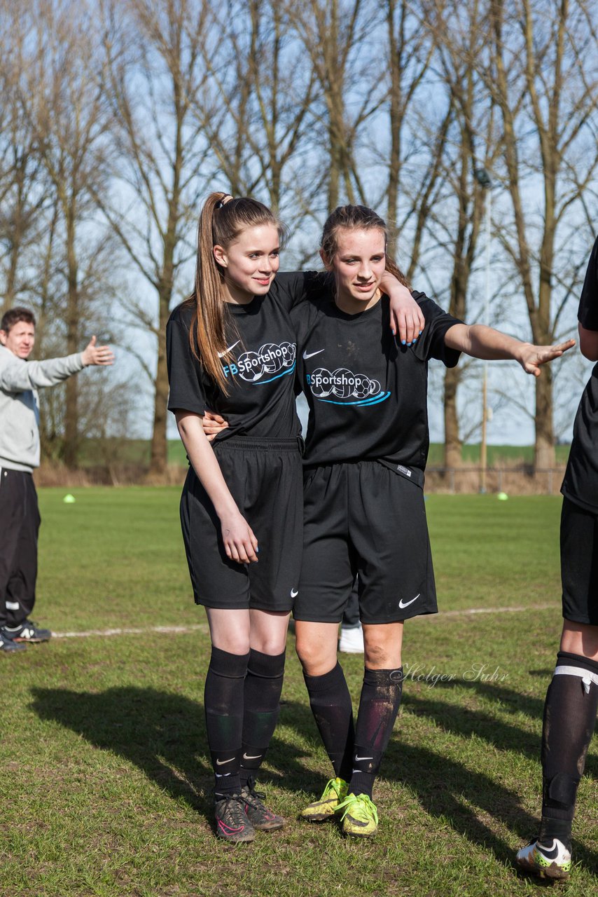 Bild 135 - C-Juniorinnen SV Steinhorst/Labenz - TSV Friedrichsberg-Busdorf : Ergebnis: 5:0